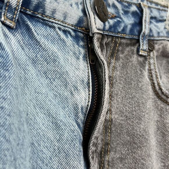 One Teaspoon Trucker style Blue and gray straight leg jeans size 26 - Picture 7 of 14